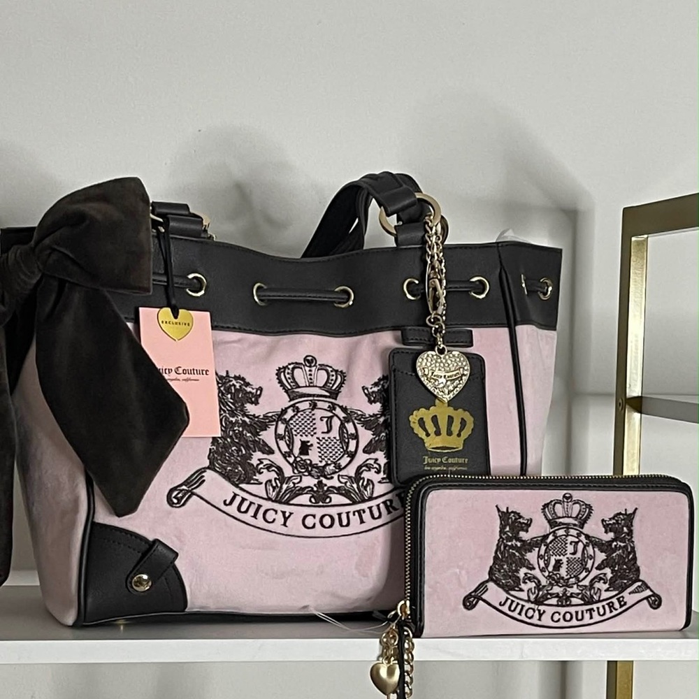 Juicy Couture Classic Scottie Dogs Daydreamer Tote With Matching Wallet Bag Pink